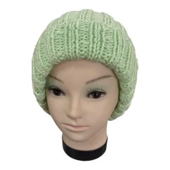 Čepice ručně pletená mintová