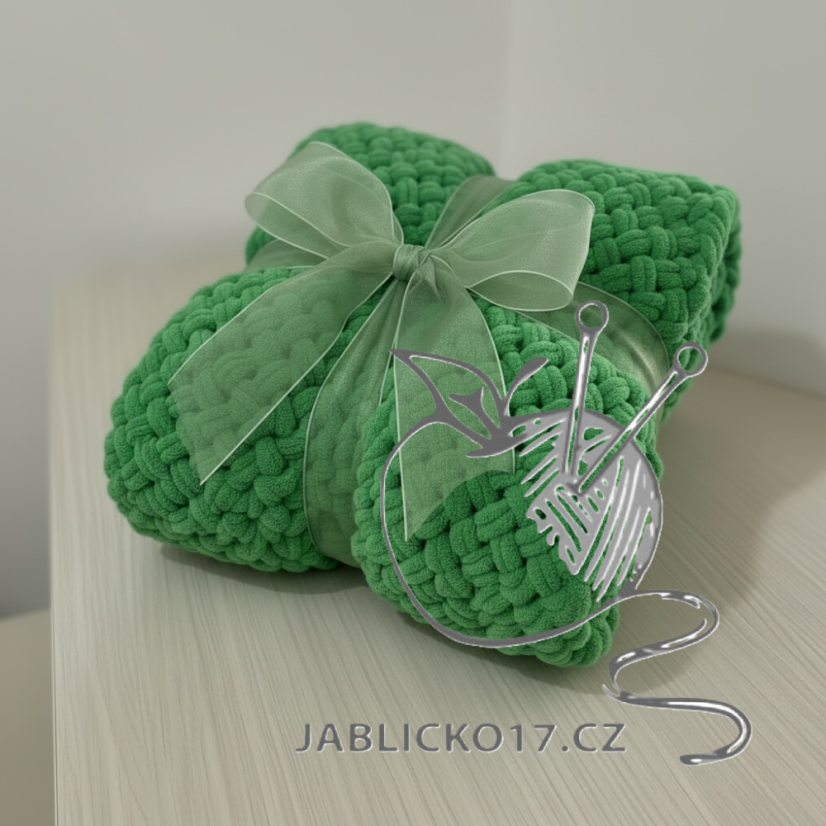 Deka ručně pletená na jednolůžko zelenkavá