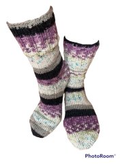 Ručně pletené ponožky na míru -  fialovo smetanový melír