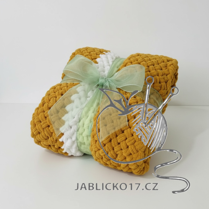 Deka ručně pletená na jednolůžko hořčice s bílou