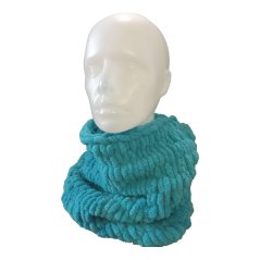 Nákrčník ručně pletený