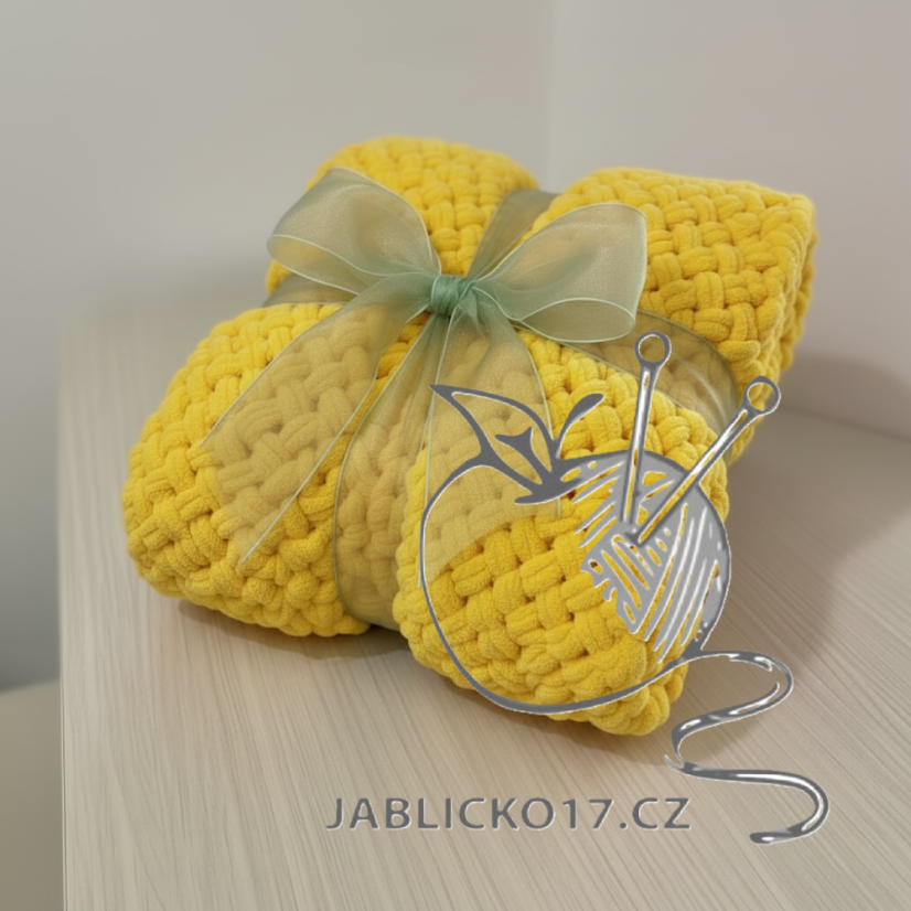 Deka ručně pletená na jednolůžko světlá žlutá Deka ručně pletená na jednolůžko světlá žlutá