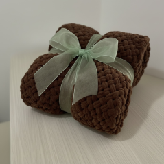 Deka ručně pletená na jednolůžko hnědá