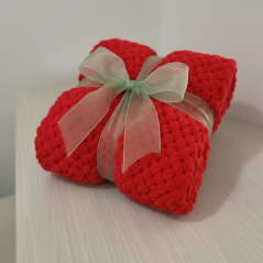 Deka ručně pletená na jednolůžko červená světlá