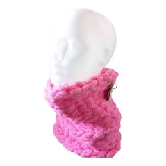 Nákrčník ručně pletený