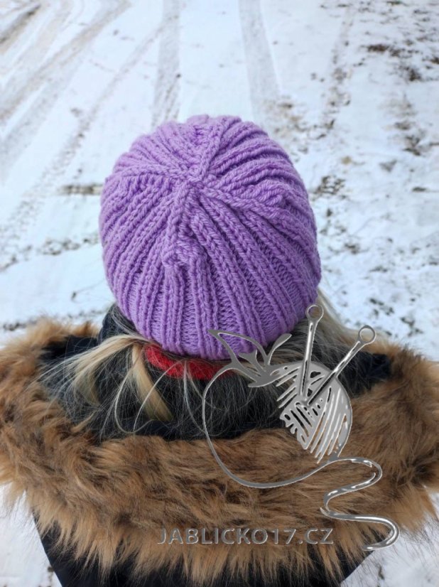 Čepice ručně pletená