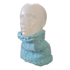 Nákrčník ručně pletený