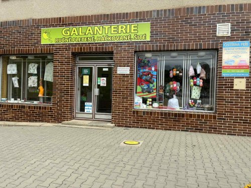 Ručně pletené, háčkované a šité zboží - galanterie jablicko17