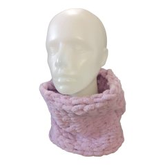 Nákrčník ručně pletený