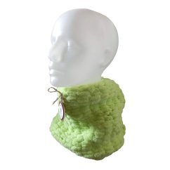 Nákrčník ručně pletený