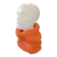Nákrčník ručně pletený